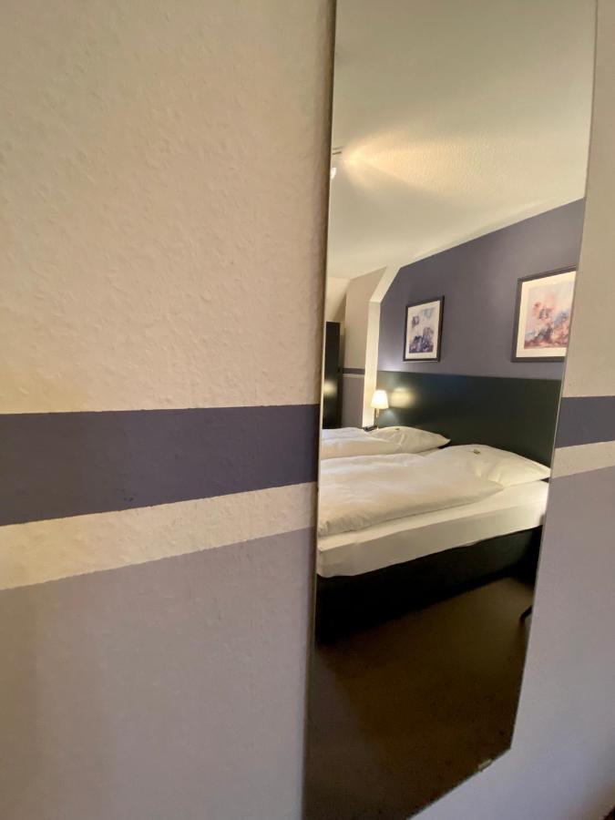 Hotel Kaiserswerth Düsseldorf Extérieur photo