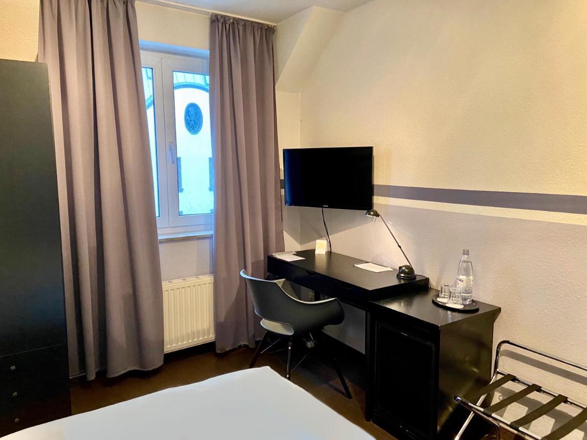 Hotel Kaiserswerth Düsseldorf Extérieur photo