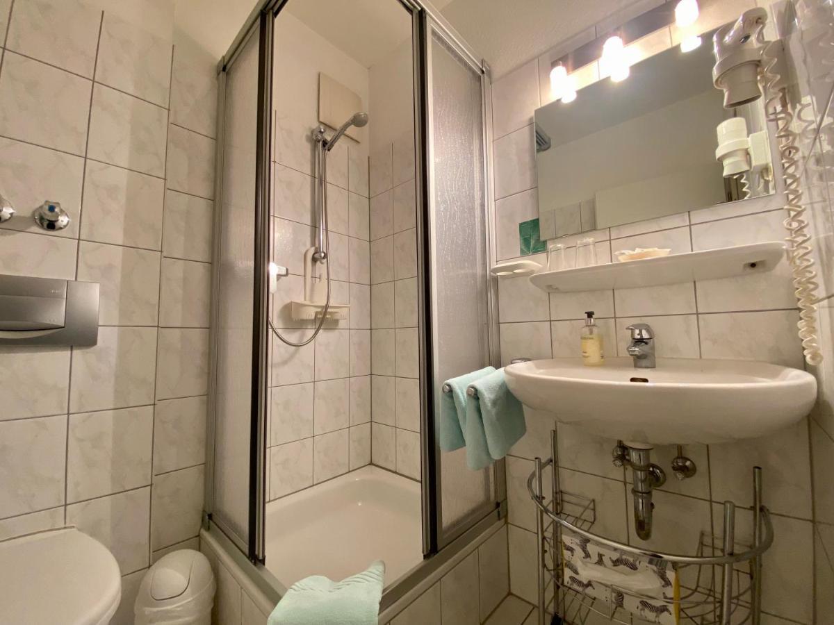 Hotel Kaiserswerth Düsseldorf Extérieur photo