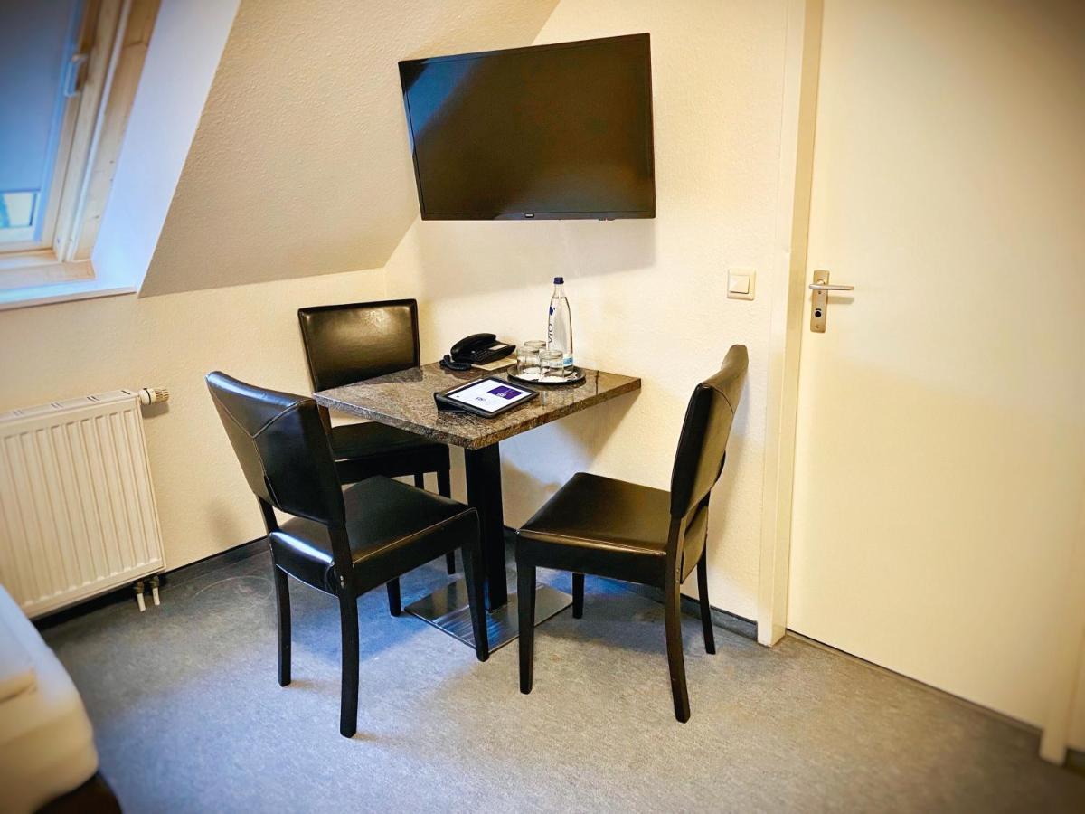 Hotel Kaiserswerth Düsseldorf Extérieur photo