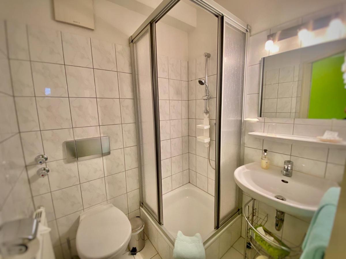 Hotel Kaiserswerth Düsseldorf Extérieur photo