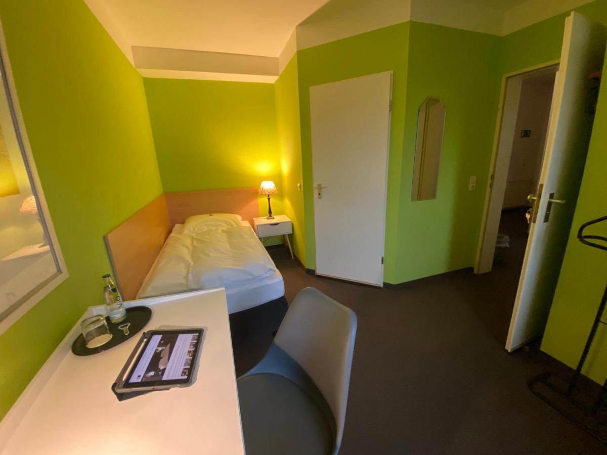 Hotel Kaiserswerth Düsseldorf Extérieur photo